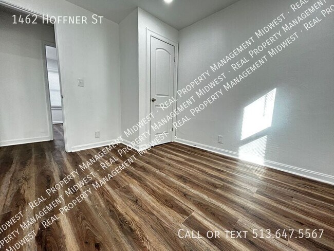 Building Photo - 1462 Hoffner St