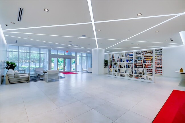 Building Photo - 4250 Biscayne Blvd