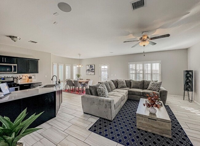 Primary Photo - Westside area Rental (Completely Furnished) Beautiful 3 bed/2.5 baths