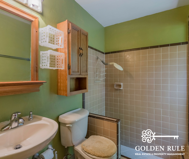 Building Photo - 6112 NW 52nd Terrace