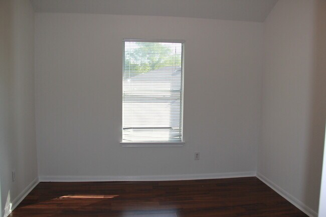 Building Photo - NORTH -   Harris Ridge SBDV