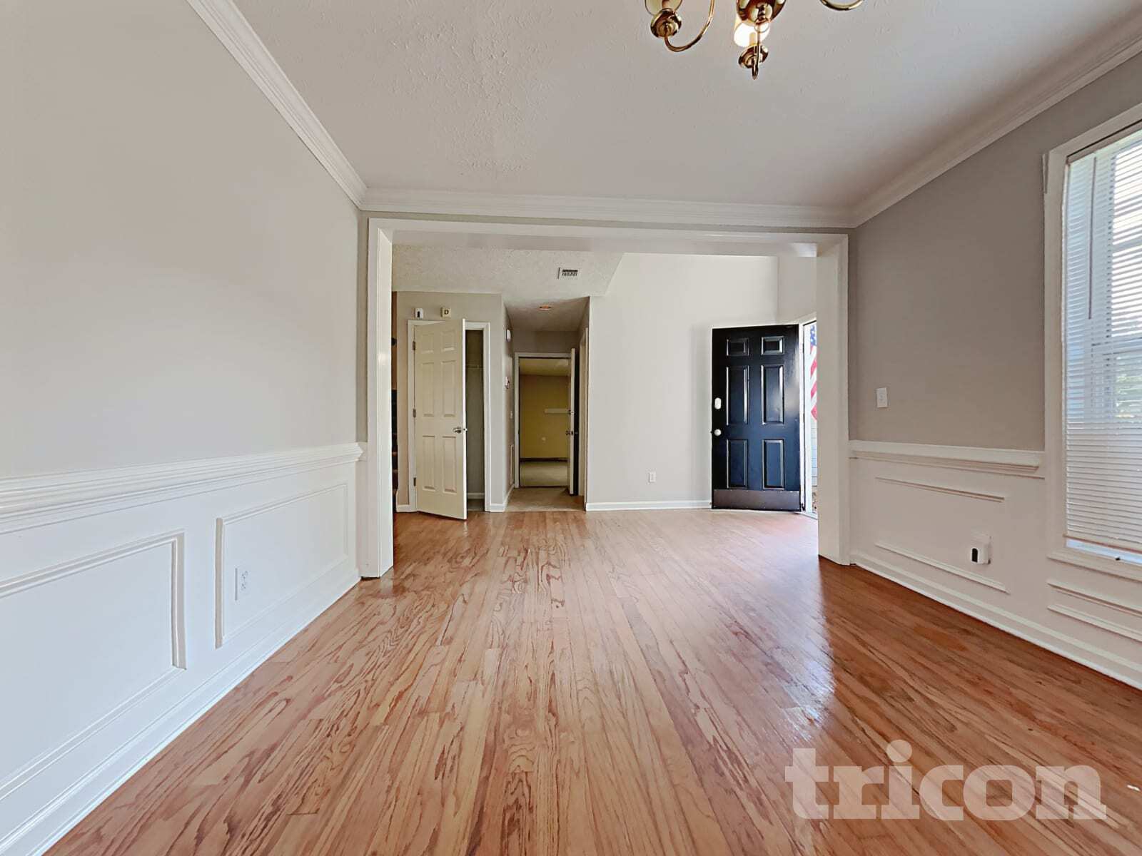 Building Photo - 2440 Lunetta Ln