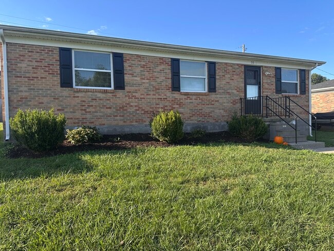 Building Photo - 53 Beechwood Dr