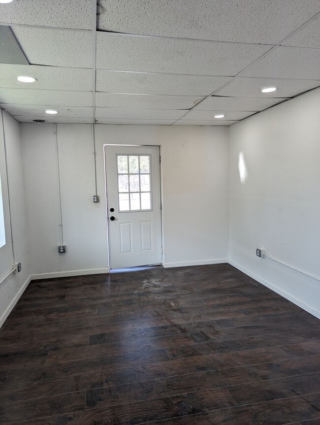 Building Photo - NEWLY Renovated Office Suites right off Ra...