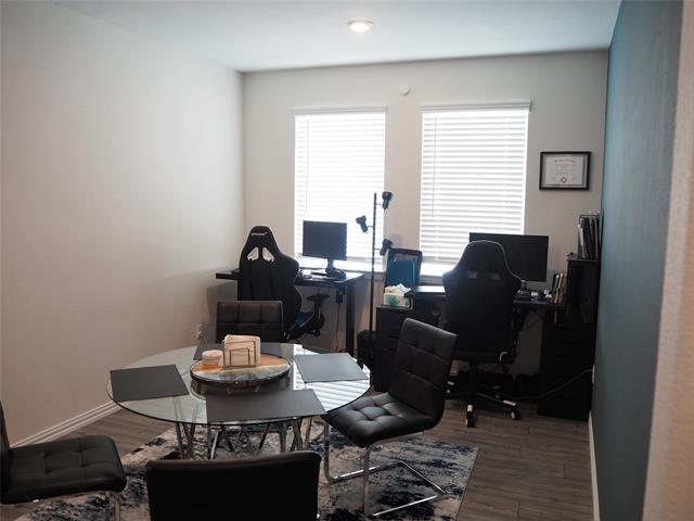 Building Photo - 1116 Mesquite Ln