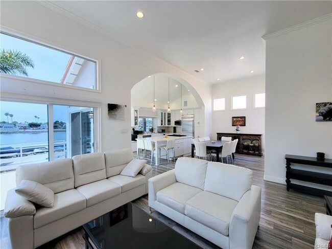 Building Photo - 5532 Spinnaker Bay Dr