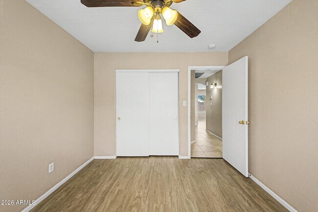 Building Photo - 13153 W Mauna Loa Ln