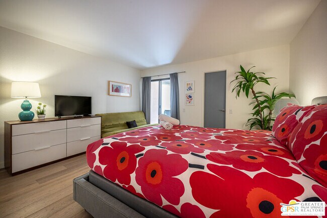 Building Photo - 2094 Normandy Ct