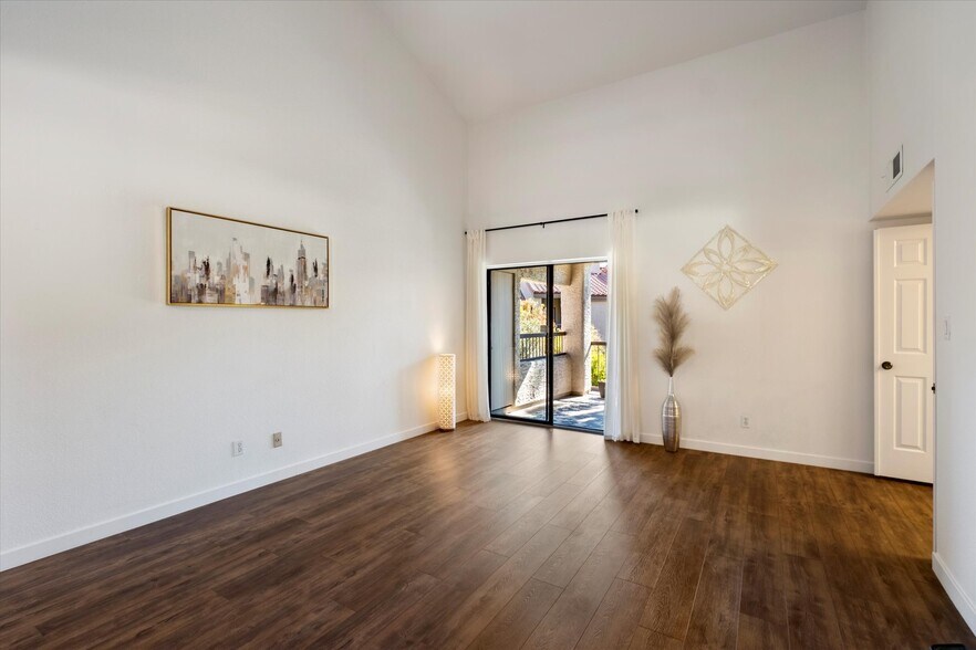 Building Photo - 9445 N 94th Pl