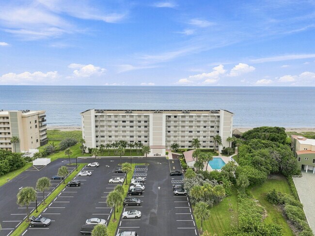 Building Photo - 10310 S Ocean Dr