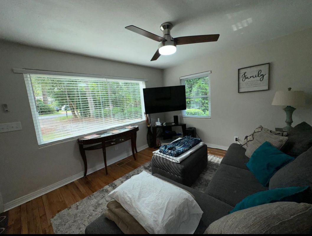 Building Photo - 2116 W Dellview Dr