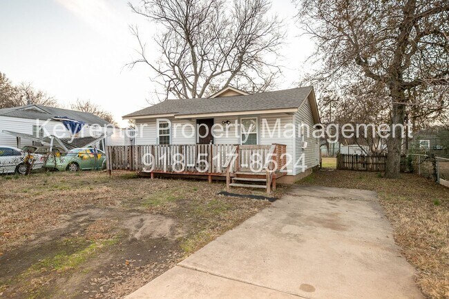 Building Photo - 2 Bed | 1 Bath East Tulsa with Spacious Back yard!