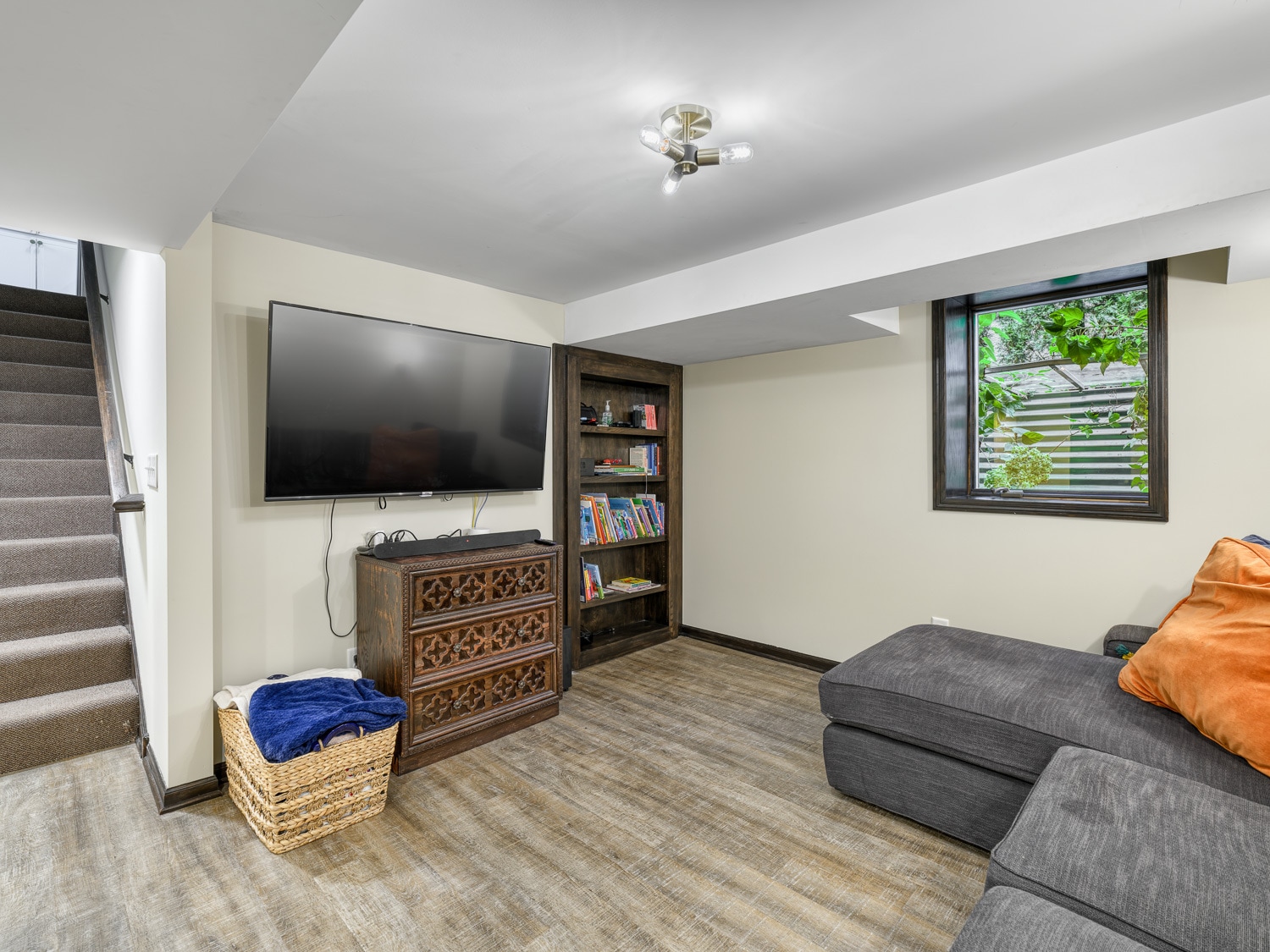 Building Photo - 4319 Harriet Ave