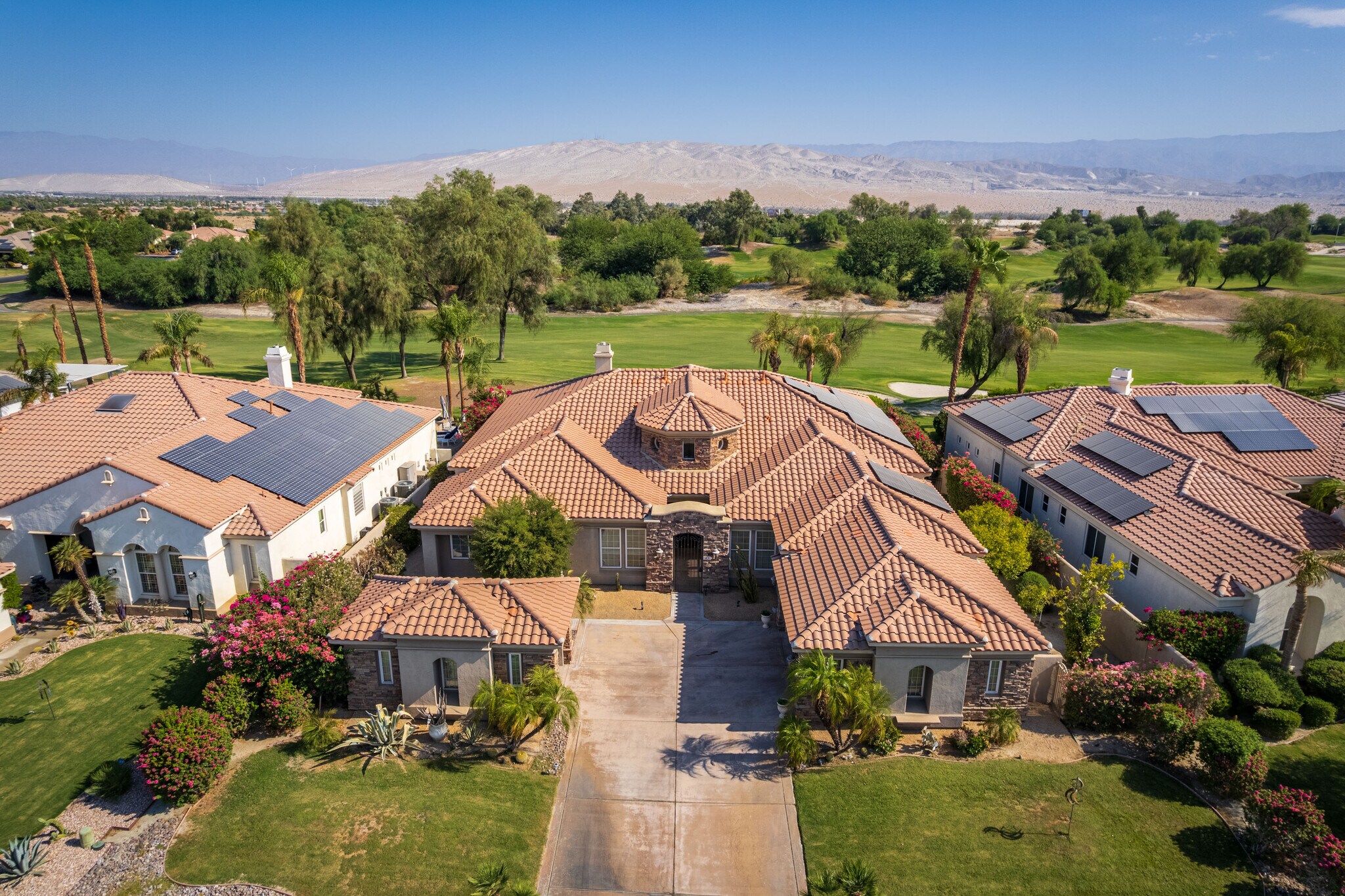 Building Photo - 45 Vista Encantada