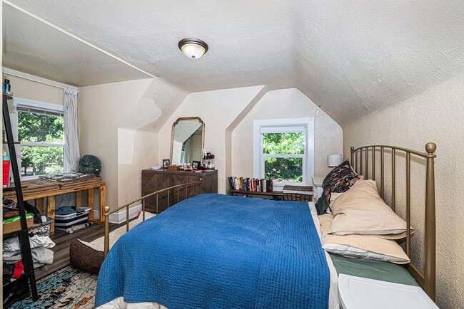 Building Photo - Platte Park Bungalow