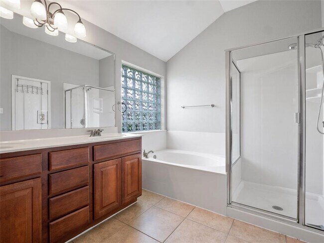 Building Photo - 802 Wood Mesa Dr