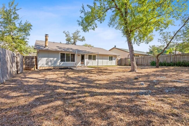 Building Photo - 3930 Leafield Dr