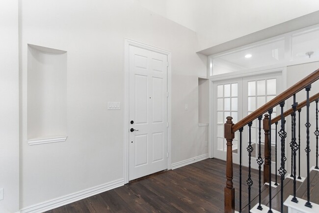 Building Photo - 5308 Sandstone Ln