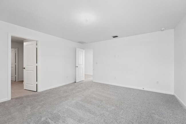 Building Photo - 10835 NW Moon Rise Ln