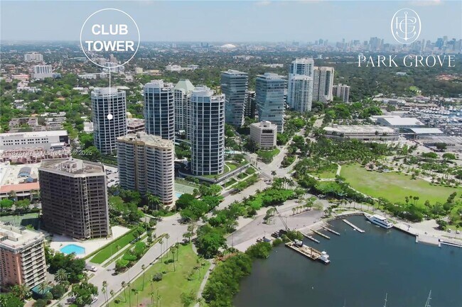 Building Photo - 2831 S Bayshore Dr