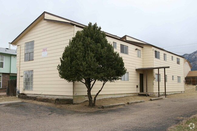 Building Photo - 4310 Loomis Ave
