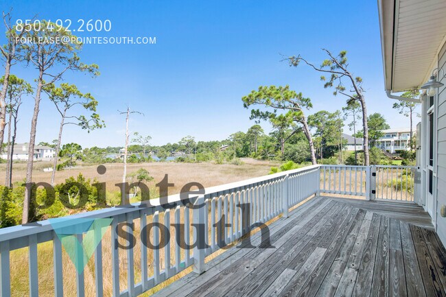 Building Photo - 16262 Tarpon Dr