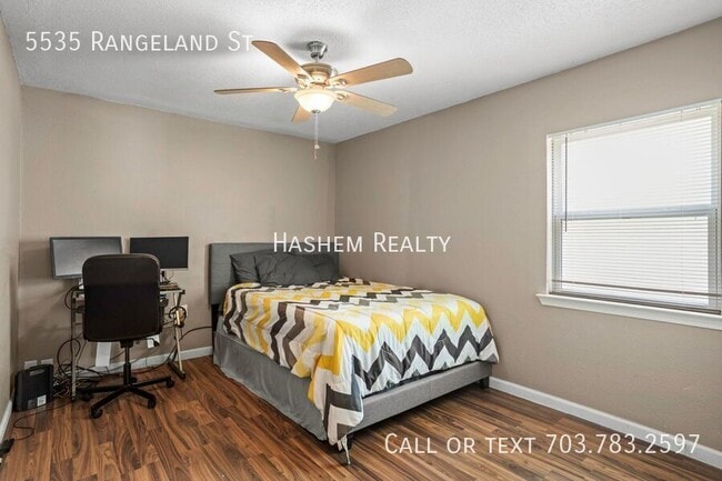Building Photo - 5535 Rangeland St