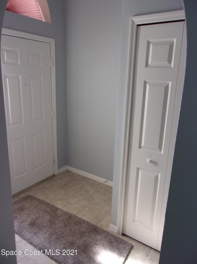 Building Photo - 3908 Upmann Dr