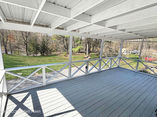 Building Photo - 308 Hemlock Ln