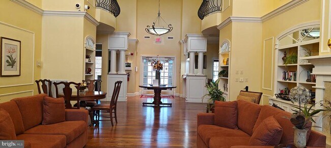 Building Photo - 10425 Starlight Pl