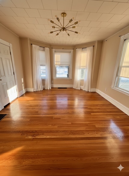 Living room - 610 Humphrey St