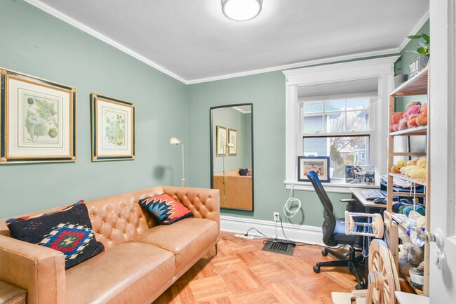 Building Photo - 330 First Ave