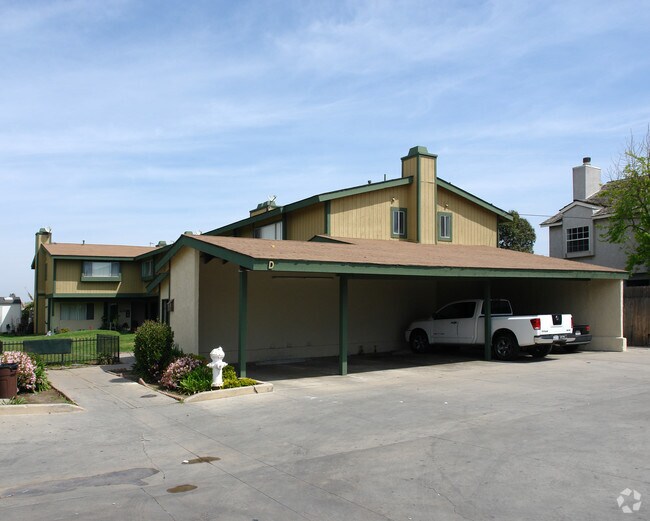 Building Photo - Garden Del Sol Apartments