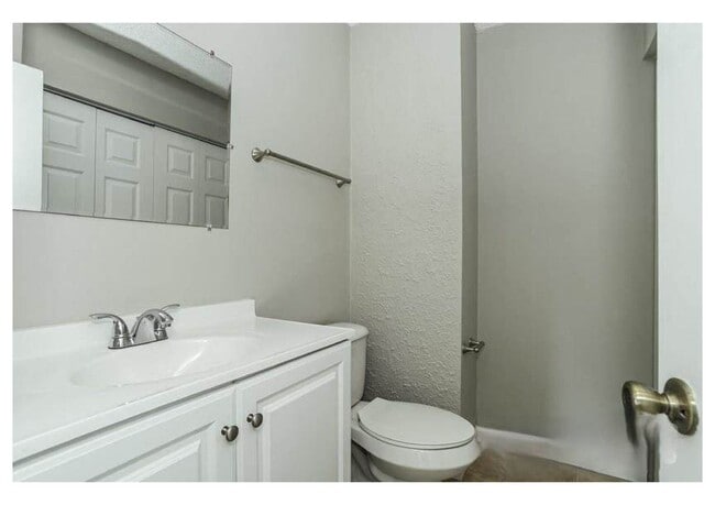 Building Photo - X Glenarden Drive