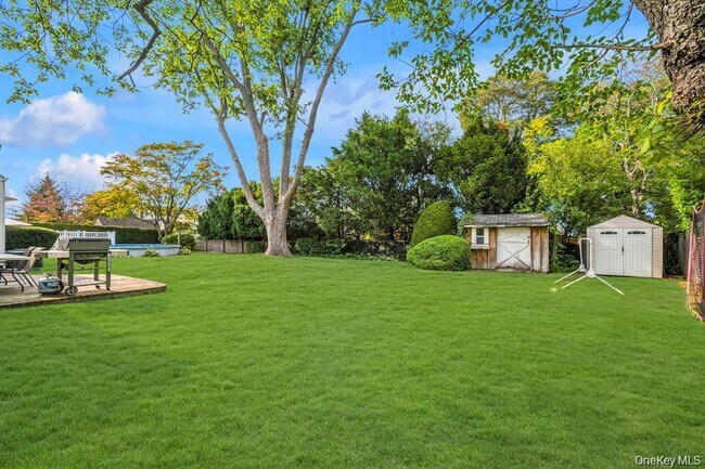 Building Photo - 91 7th St