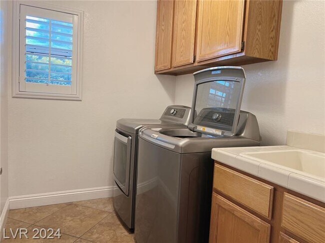 Building Photo - 7628 Spruce Run Ct