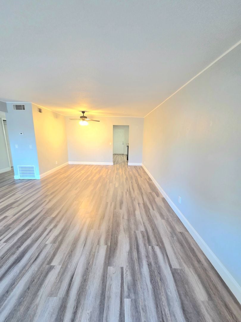 Building Photo - Location, Location!! 3 bedroom condo available now in Altamonte Springs