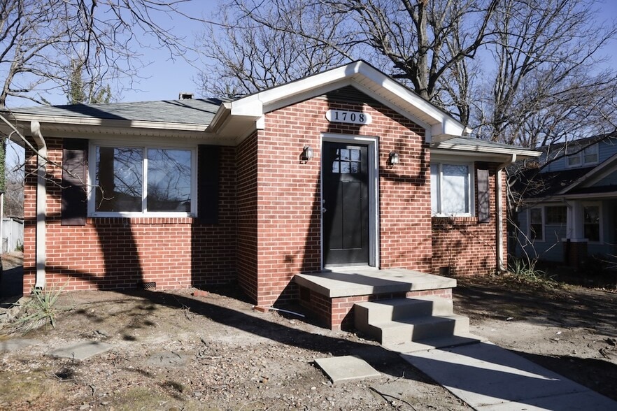 Building Photo - 1708 Walker Ave