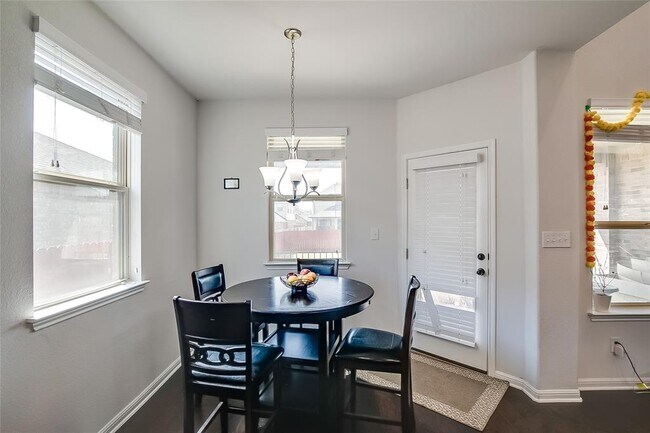 Building Photo - 2741 Bocelli Pl