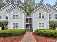 Building Photo - 2016 Henderson Cir
