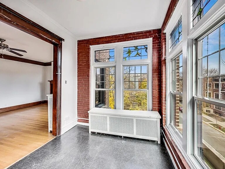 Building Photo - 5600 S Blackstone Ave