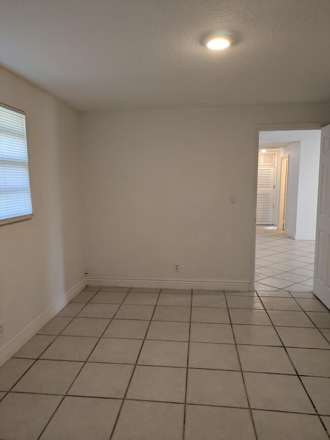 Building Photo - 12101 Colony Ave