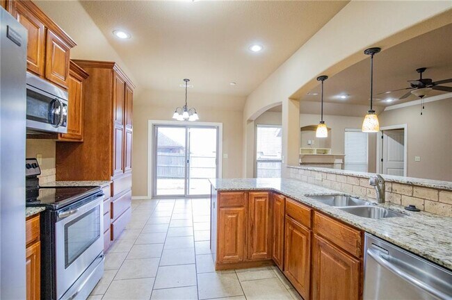 Building Photo - 4312 W Murfield Dr