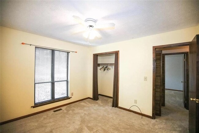 Building Photo - 5100 Forest Mist Dr