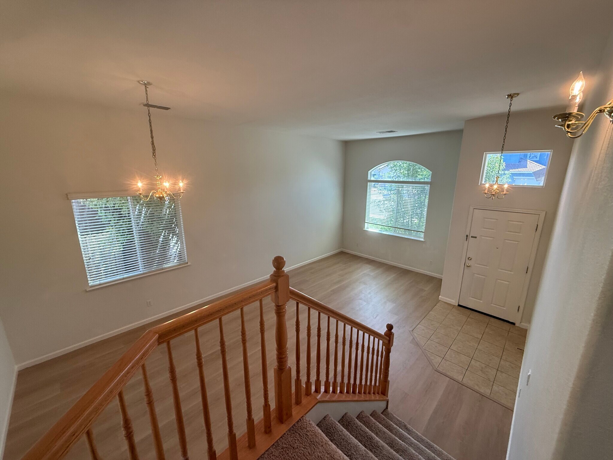 Building Photo - 9633 McKenna Dr