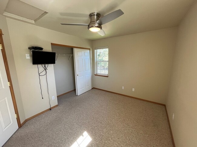 Building Photo - Nicely Update Home in Great Location with Hot Tub Care Included
