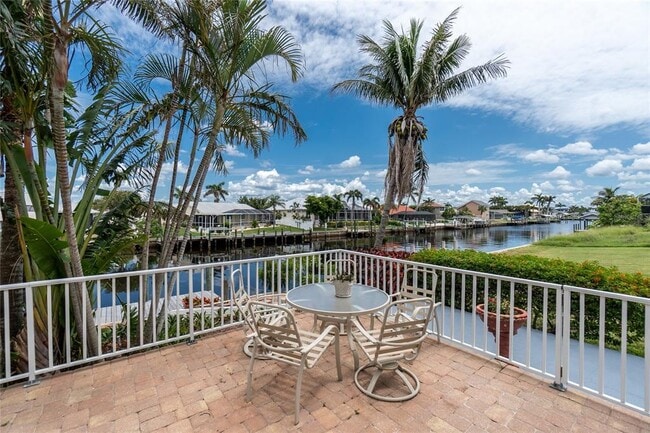 Building Photo - 202 George Rd SE