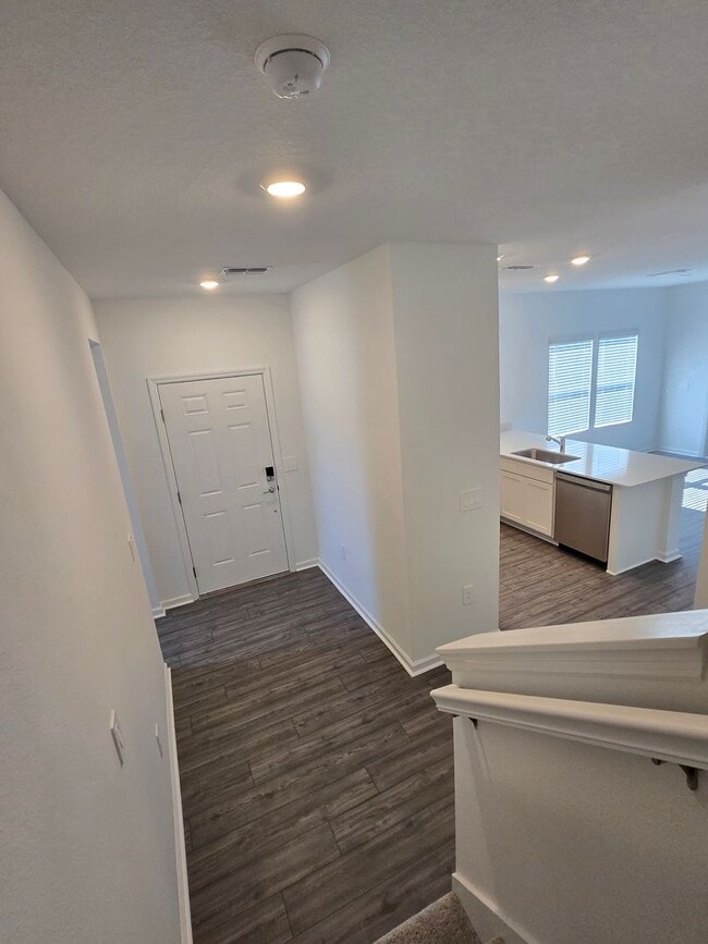 Building Photo - 3 bedroom 2.5 Bath in Tara Baywood