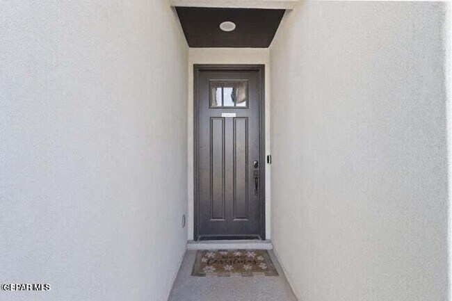 Building Photo - 905 Cottage Pl