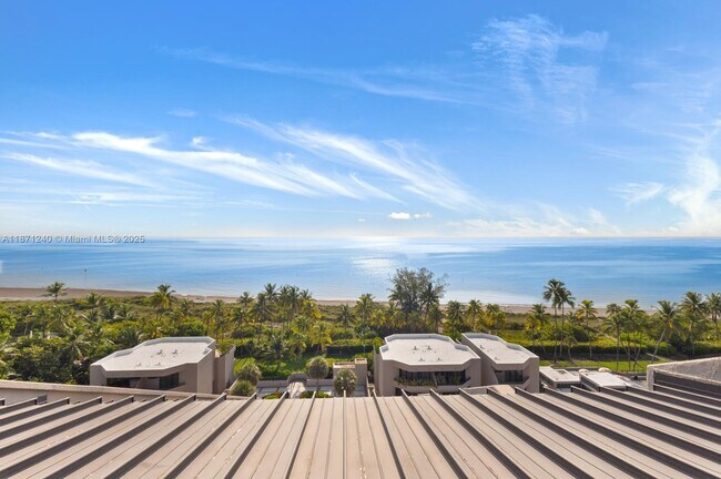 Building Photo - 251 Crandon Blvd